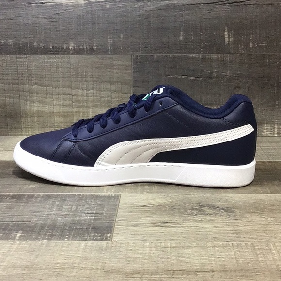 Puma - Match Star ***(USED: Slight marks on bottoms)*** - Picture 3 of 7